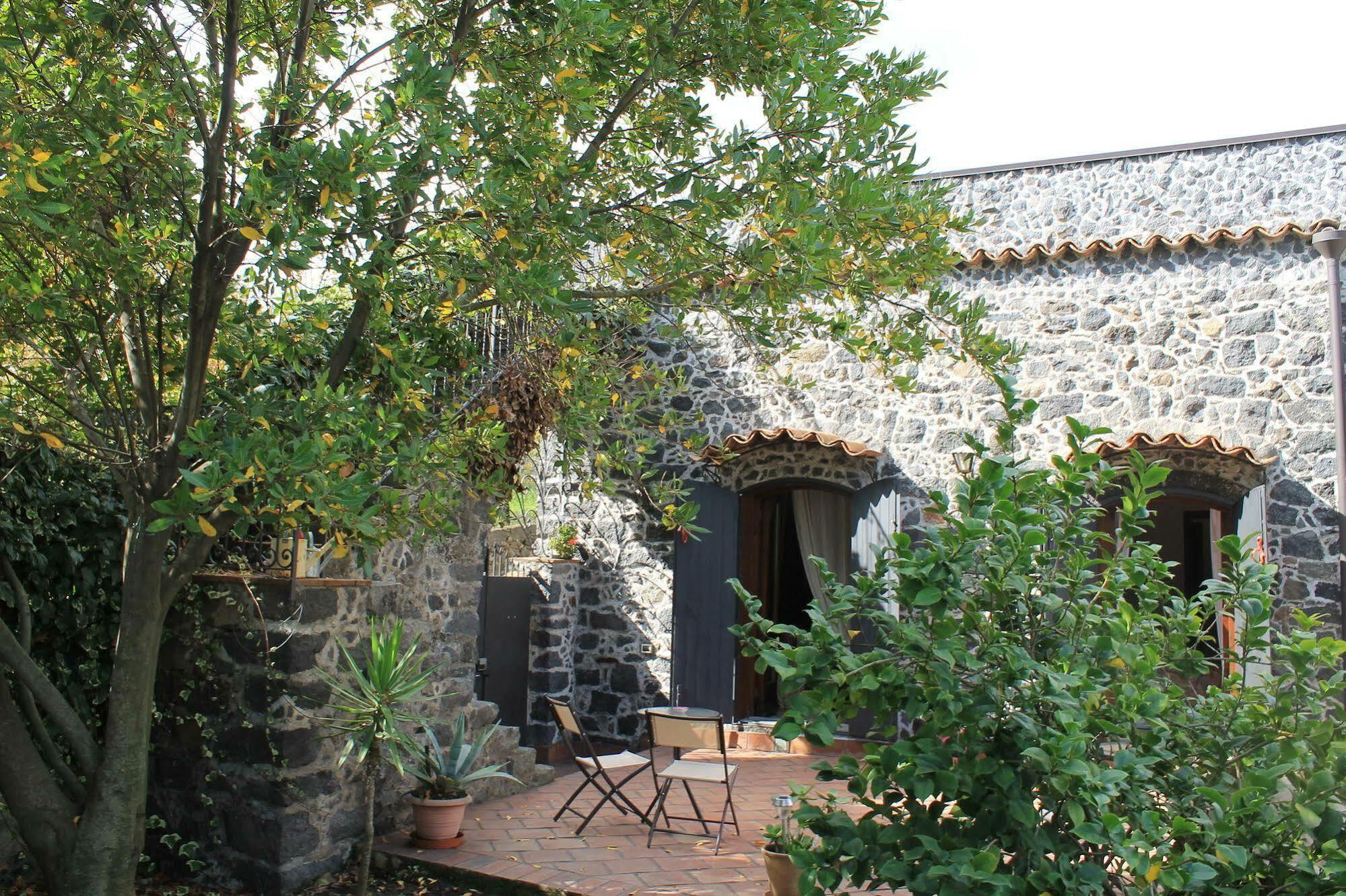 B&B Villa Loriana Milo Extérieur photo